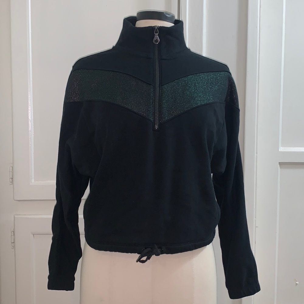 Joy Lab Active Pullover with Glitter design Small